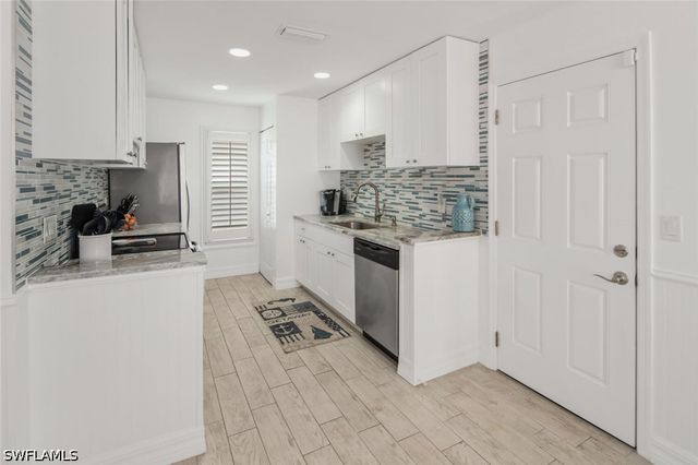 534 96th AVE N, Naples, FL 34108