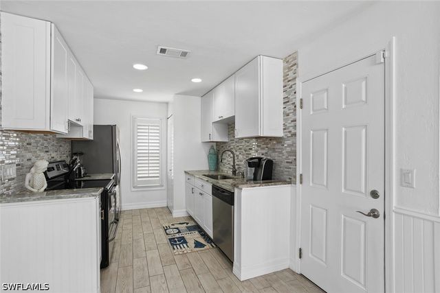 534 96th AVE N, Naples, FL 34108