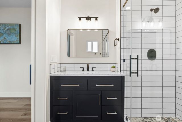 529 4th Avenue SE, Puyallup, WA 98372