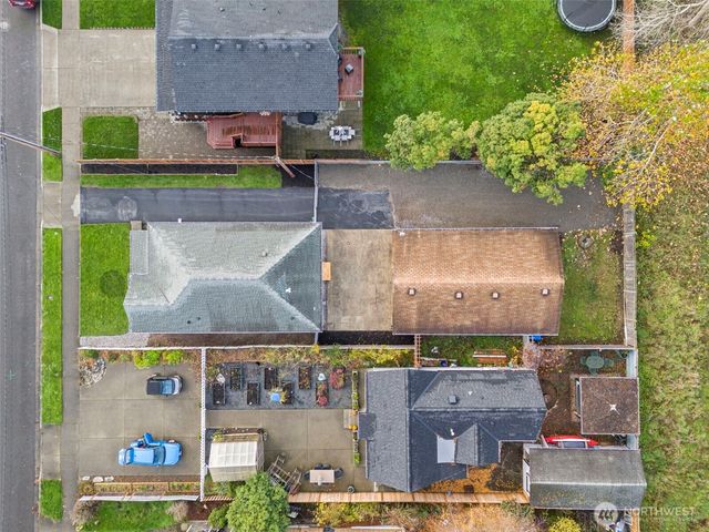 529 4th Avenue SE, Puyallup, WA 98372