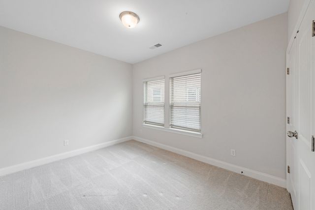 1712 Boardwalk Pl, Gallatin, TN 37066