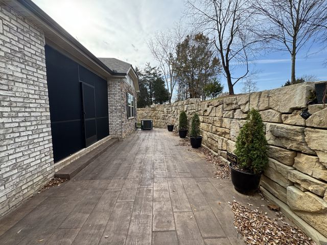 1712 Boardwalk Pl, Gallatin, TN 37066