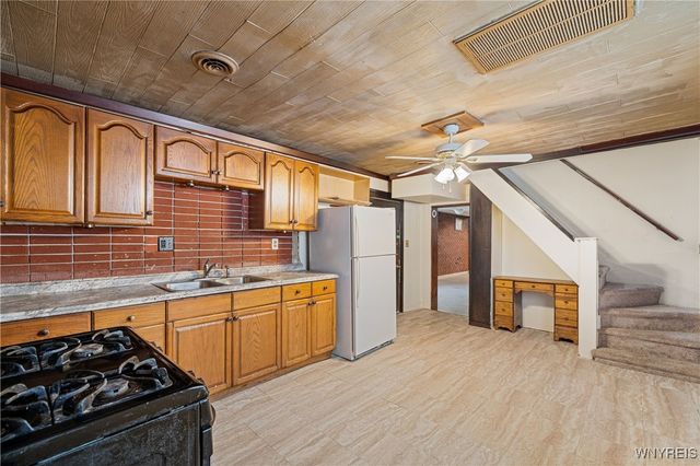 15 Glenn Street, Buffalo, NY 6390