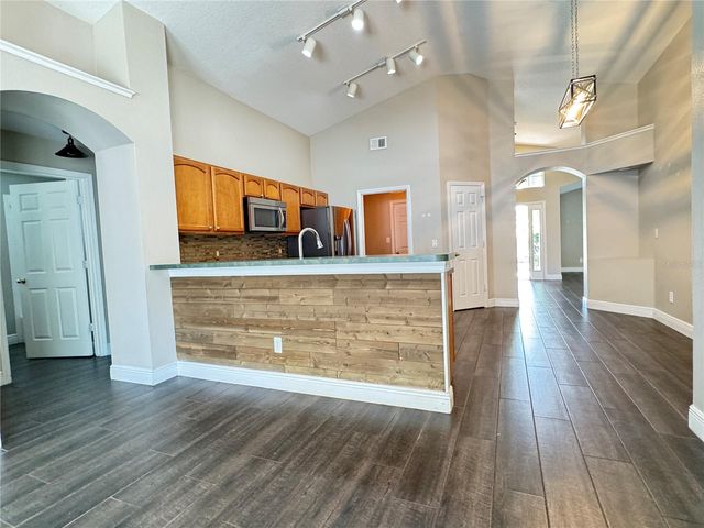 475 LISA KAREN CIRCLE, Apopka, FL 32712