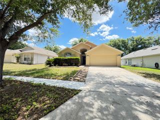 475 LISA KAREN CIRCLE, Apopka, FL 32712