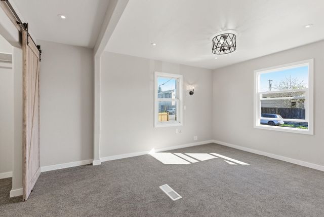 1511 N Walnut St, Spokane, WA 99201