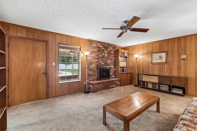 6701 MID PLACE, Temple Terrace, FL 33617