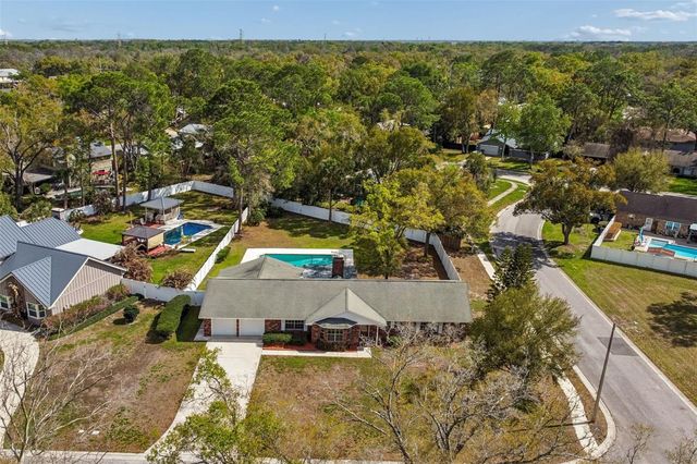 6701 MID PLACE, Temple Terrace, FL 33617