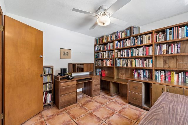 6701 MID PLACE, Temple Terrace, FL 33617