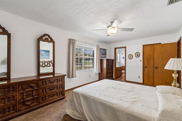 6701 MID PLACE, Temple Terrace, FL 33617