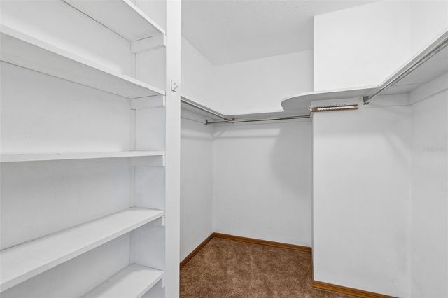 6701 MID PLACE, Temple Terrace, FL 33617