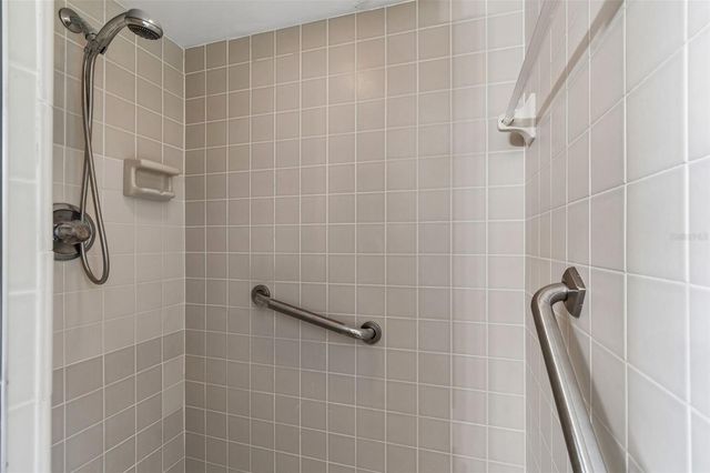 6701 MID PLACE, Temple Terrace, FL 33617