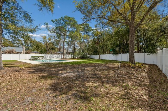 6701 MID PLACE, Temple Terrace, FL 33617