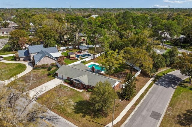 6701 MID PLACE, Temple Terrace, FL 33617