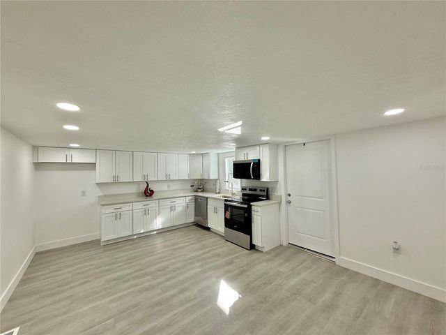 1605 8TH STREET, Orlando, FL 32820