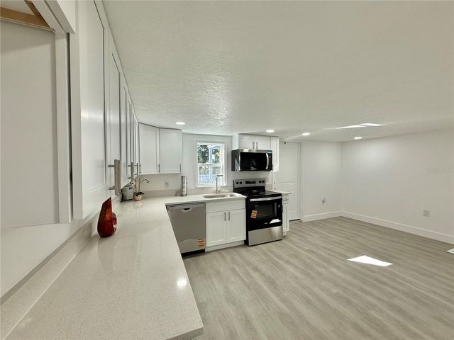 1605 8TH STREET, Orlando, FL 32820