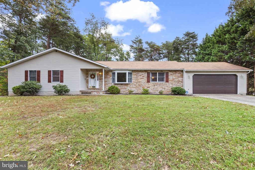 564 EASON DR, Severn, MD 21144