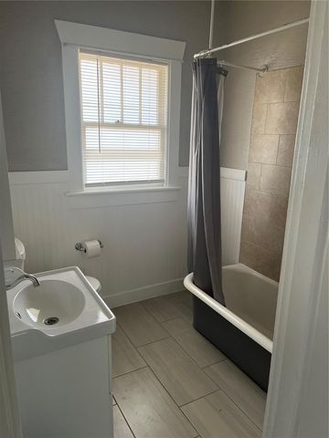 2328 N HIGHLAND AVENUE, Tampa, FL 33602