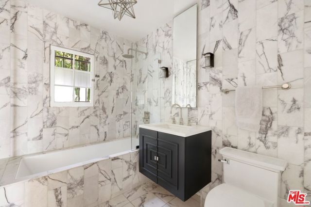 6650 Whitley Terrace, Los Angeles, CA 90068