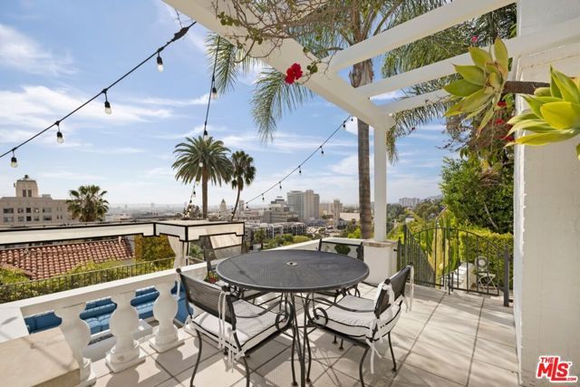 6650 Whitley Terrace, Los Angeles, CA 90068