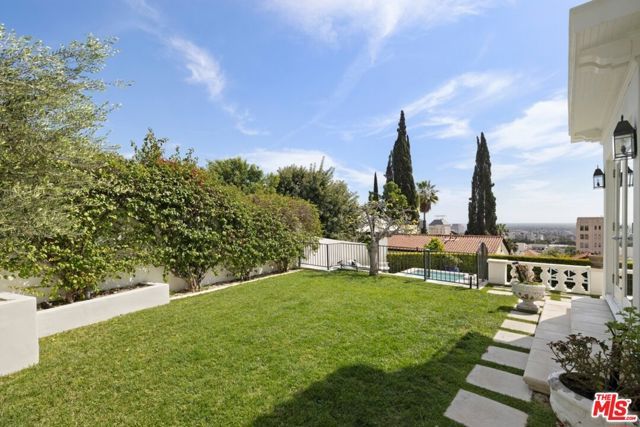 6650 Whitley Terrace, Los Angeles, CA 90068