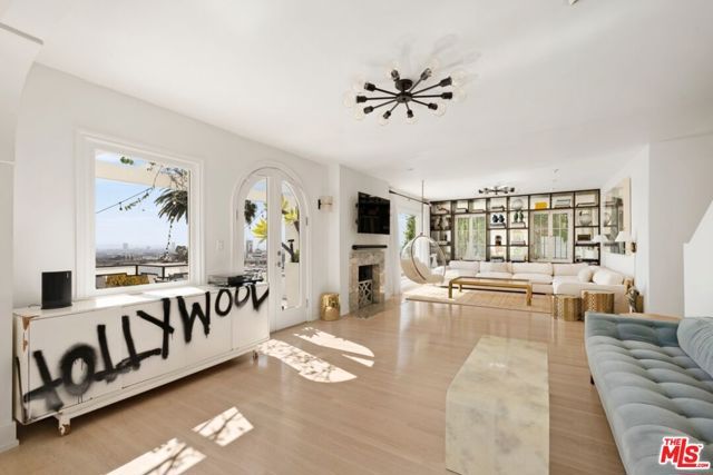 6650 Whitley Terrace, Los Angeles, CA 90068