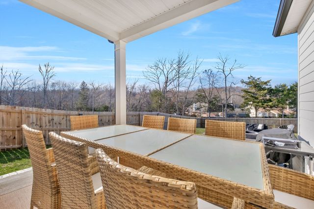 1333 Island View Ct, Nashville, TN 37214