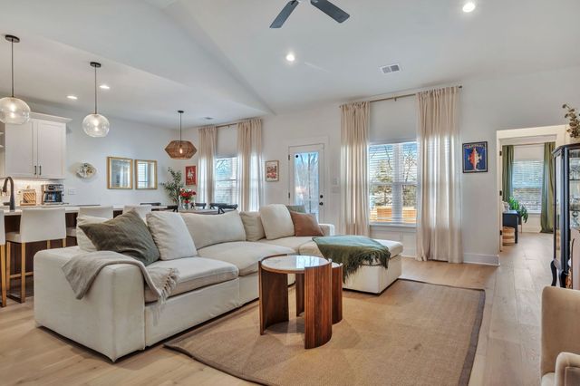 1333 Island View Ct, Nashville, TN 37214