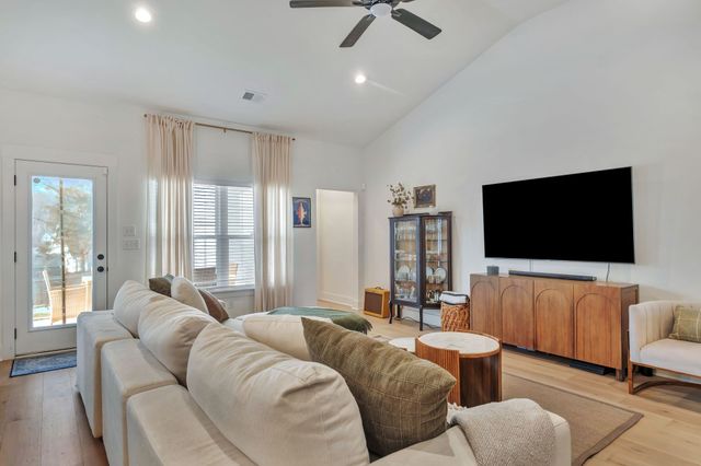 1333 Island View Ct, Nashville, TN 37214