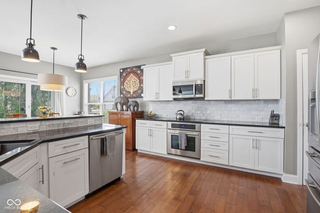 10514 Stonegate Drive, Fishers, IN 46040