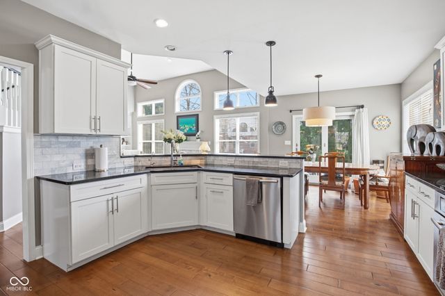 10514 Stonegate Drive, Fishers, IN 46040