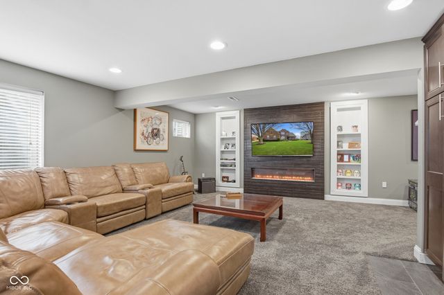 10514 Stonegate Drive, Fishers, IN 46040