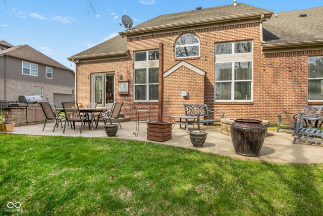 10514 Stonegate Drive, Fishers, IN 46040
