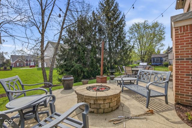 10514 Stonegate Drive, Fishers, IN 46040