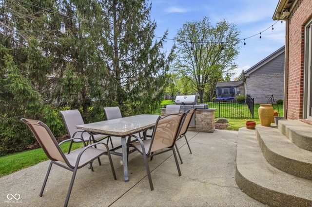 10514 Stonegate Drive, Fishers, IN 46040