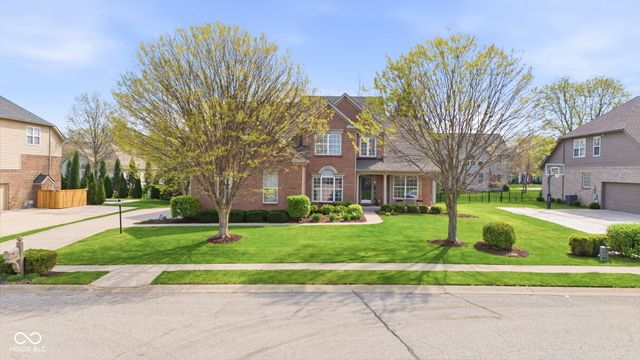 10514 Stonegate Drive, Fishers, IN 46040