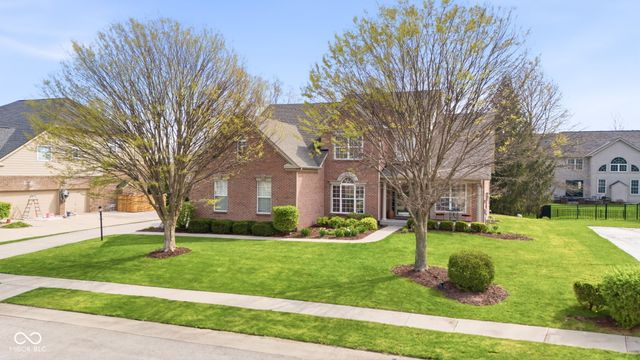 10514 Stonegate Drive, Fishers, IN 46040