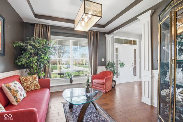 10514 Stonegate Drive, Fishers, IN 46040