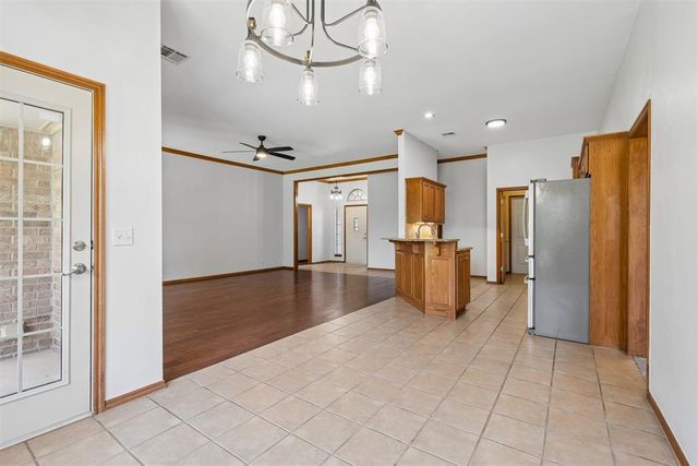 2725 NW 166th Street, Edmond, OK 73012