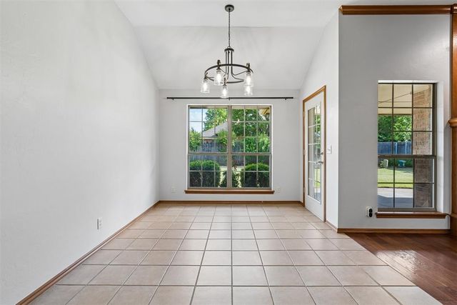 2725 NW 166th Street, Edmond, OK 73012