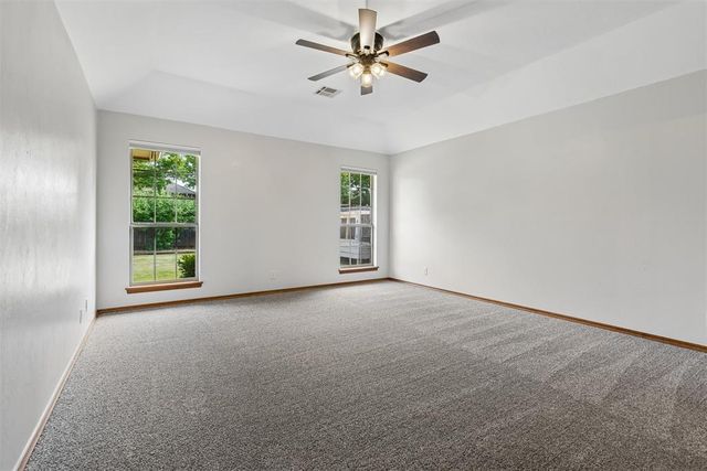 2725 NW 166th Street, Edmond, OK 73012