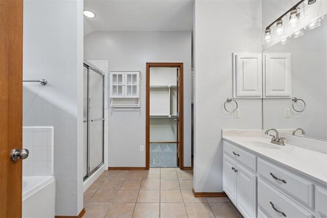 2725 NW 166th Street, Edmond, OK 73012
