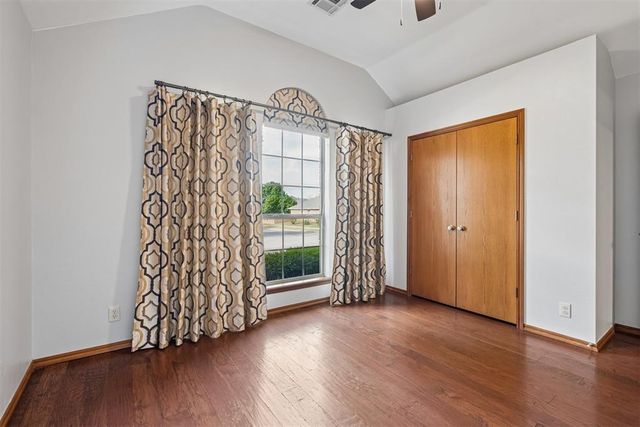 2725 NW 166th Street, Edmond, OK 73012