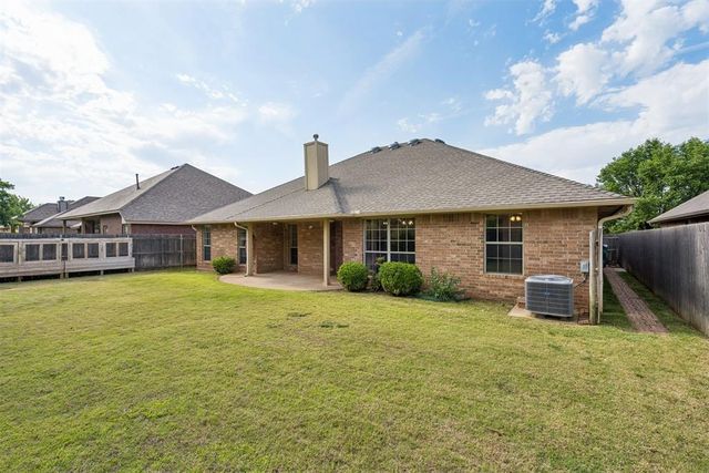 2725 NW 166th Street, Edmond, OK 73012