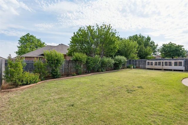 2725 NW 166th Street, Edmond, OK 73012
