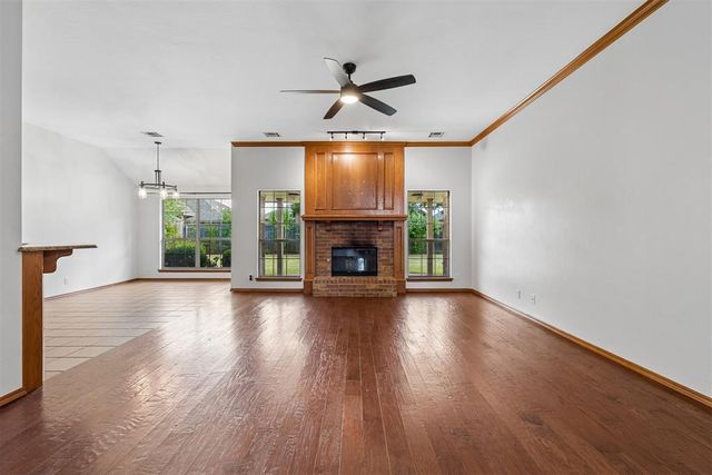 2725 NW 166th Street, Edmond, OK 73012