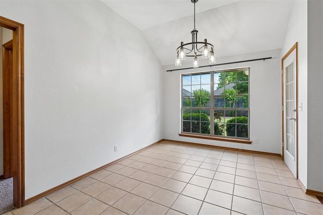 2725 NW 166th Street, Edmond, OK 73012