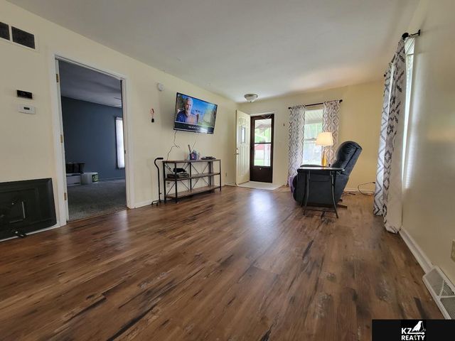 6826 Morrill Avenue, Lincoln, NE 68507