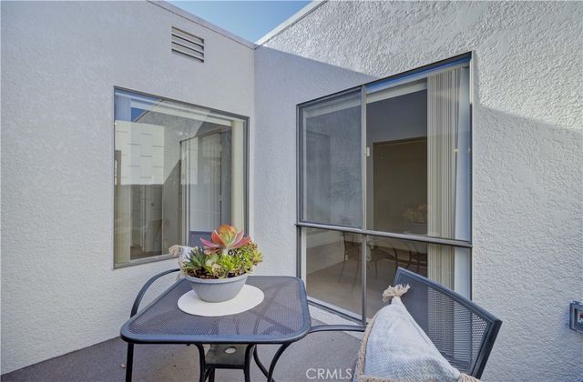 2015 Via Mariposa West B, Laguna Woods, CA 92637