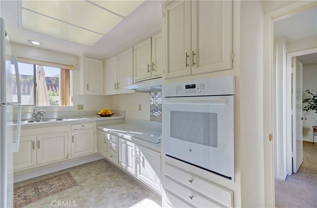 2015 Via Mariposa West B, Laguna Woods, CA 92637